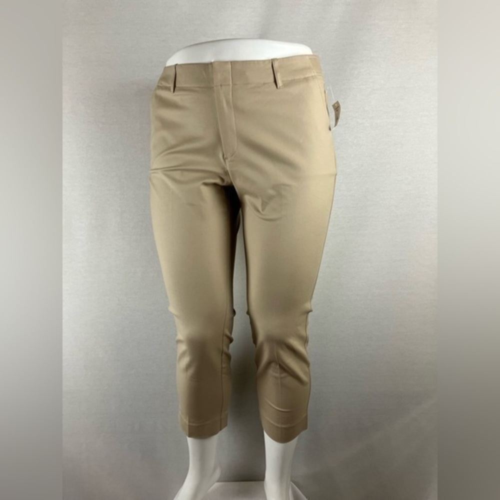 GAP Women's Capris